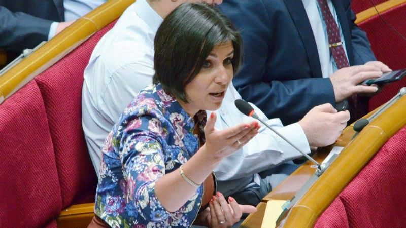 Ще один нардеп покинула партію "Демальянс" Ще один нардеп покинула партію "Демальянс"