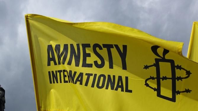 Главу відділення Amnesty International у Туреччині заарештували за використання мессенджера Главу відділення Amnesty International у Туреччині заарештували за використання мессенджера