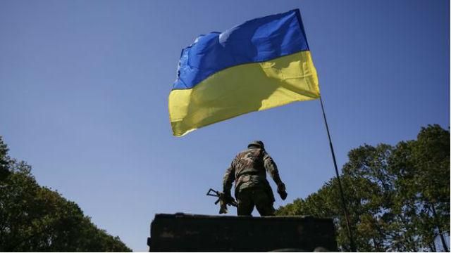 Бійці відбили атаку бойовиків на Луганщині: ворог зазнав серйозних втрат Бійці відбили атаку бойовиків на Луганщині: ворог зазнав серйозних втрат