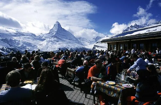 Швейцарія безвіз: пік Маттерхорн Швейцарія безвіз: пік Маттерхорн