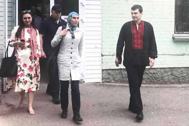 Боєць АТО Осмаєв вийшов з лікарні після нападу: з’явилися фото