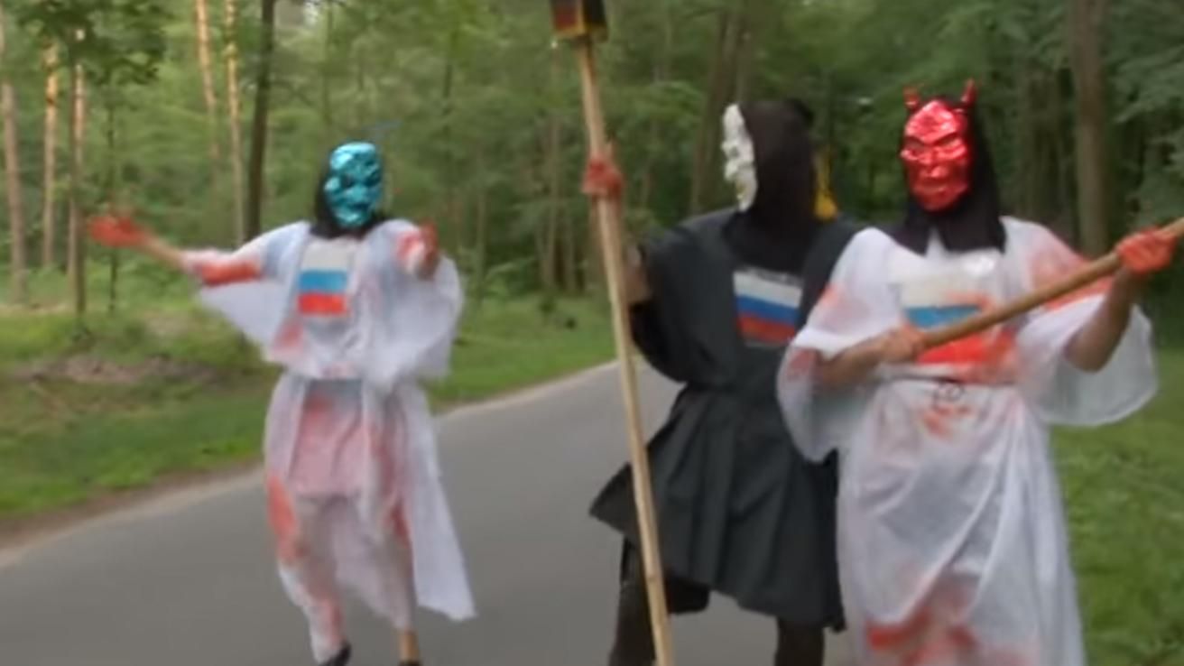 Активісти запросили росіян до пекла у день Росії 