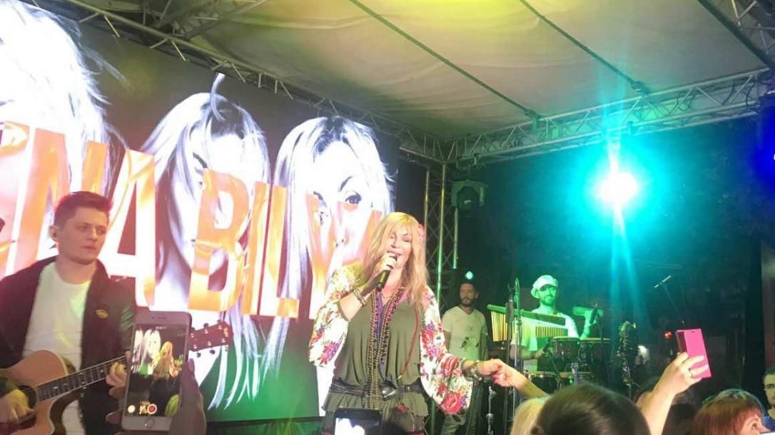 Опальна Білик під сутички все ж провела концерт в Одесі Опальна Білик під сутички все ж провела концерт в Одесі