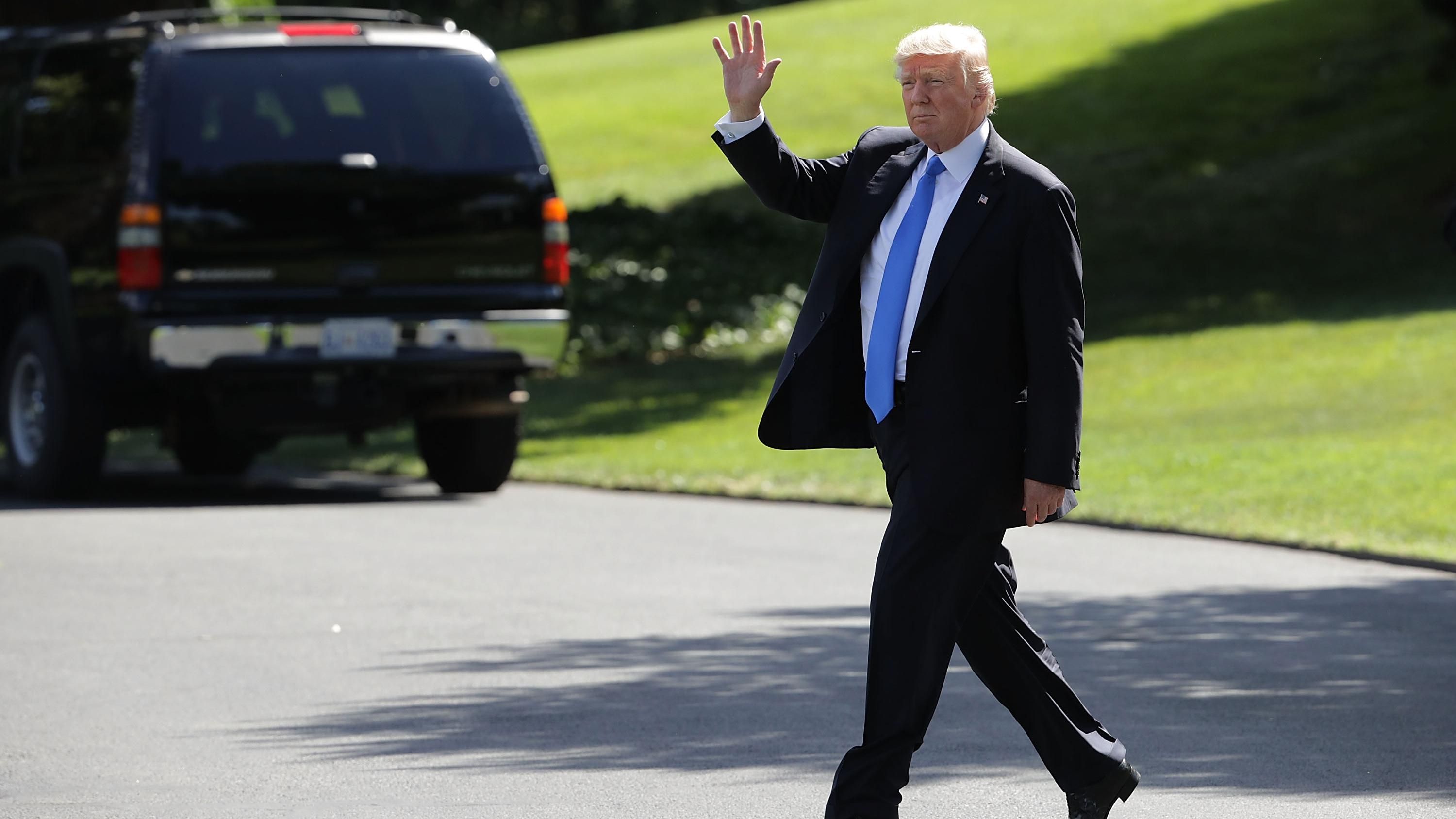 Трамп летом будет вблизи границы Украины Трамп летом будет вблизи границы Украины