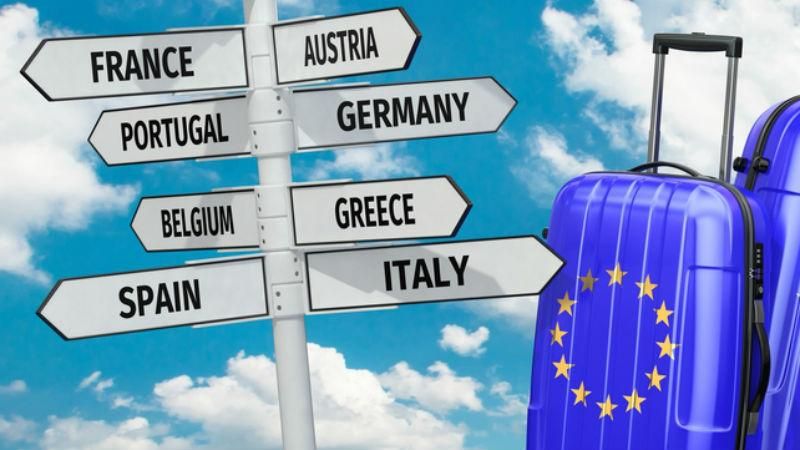 Первые итоги безвиза: более 20 тысяч украинцев пересекли границу, только четыре отказа Первые итоги безвиза: более 20 тысяч украинцев пересекли границу, только четыре отказа