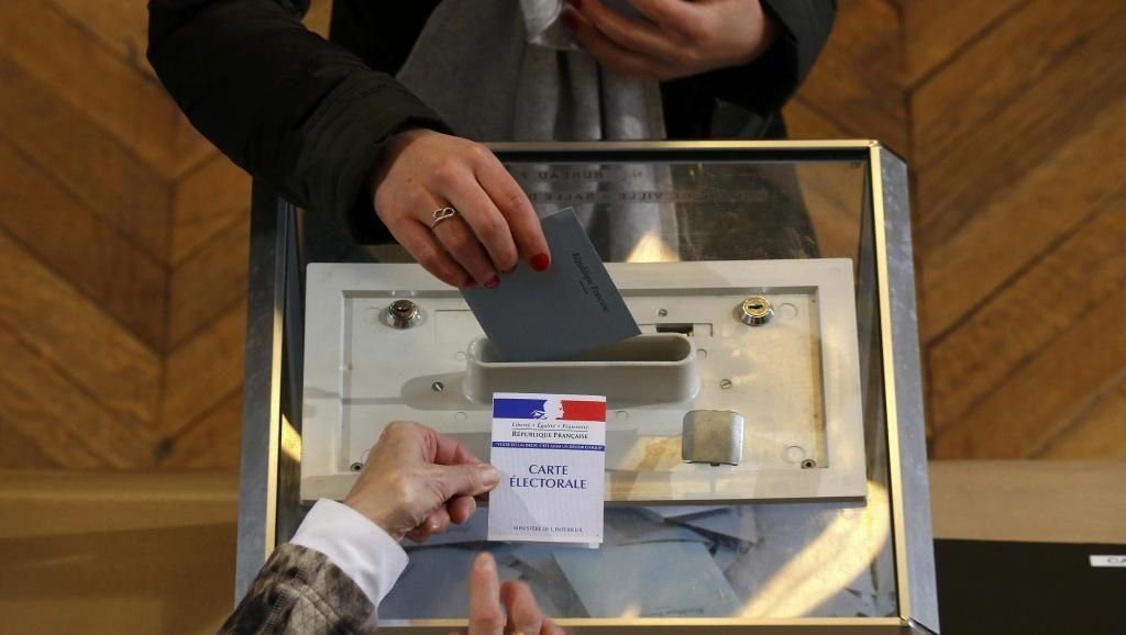 Во Франции – первый тур парламентских выборов
