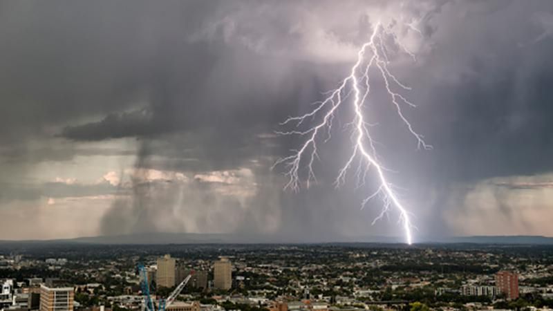 Киевлян предупреждают о значительном ухудшении погоды в ближайший час Киевлян предупреждают о значительном ухудшении погоды в ближайший час