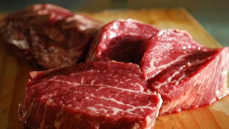 В Україні суттєво подорожчали м'ясо та яйця В Україні суттєво подорожчали м'ясо та яйця