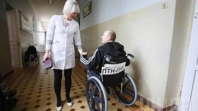 Скільки грошей виділили країни НАТО на реабілітацію важкопоранених бійців АТО: вражаюча сума Скільки грошей виділили країни НАТО на реабілітацію важкопоранених бійців АТО: вражаюча сума