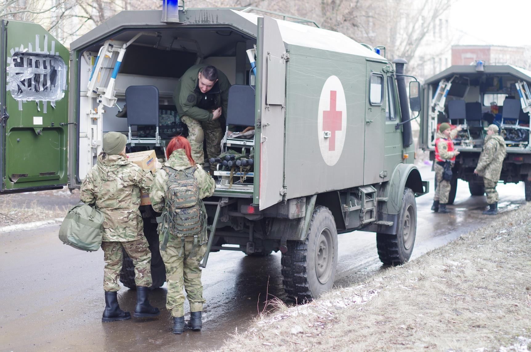 Страшная цифра: сколько медиков погибли во время войны на Донбассе