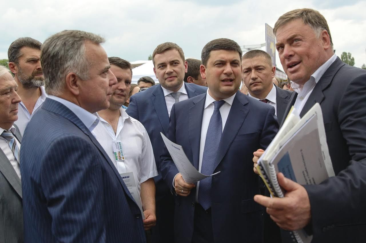 Максим Мартынюк рассказал об основных агропромышленных тенденциях на выставке "АГРО-2017" Максим Мартынюк рассказал об основных агропромышленных тенденциях на выставке "АГРО-2017"