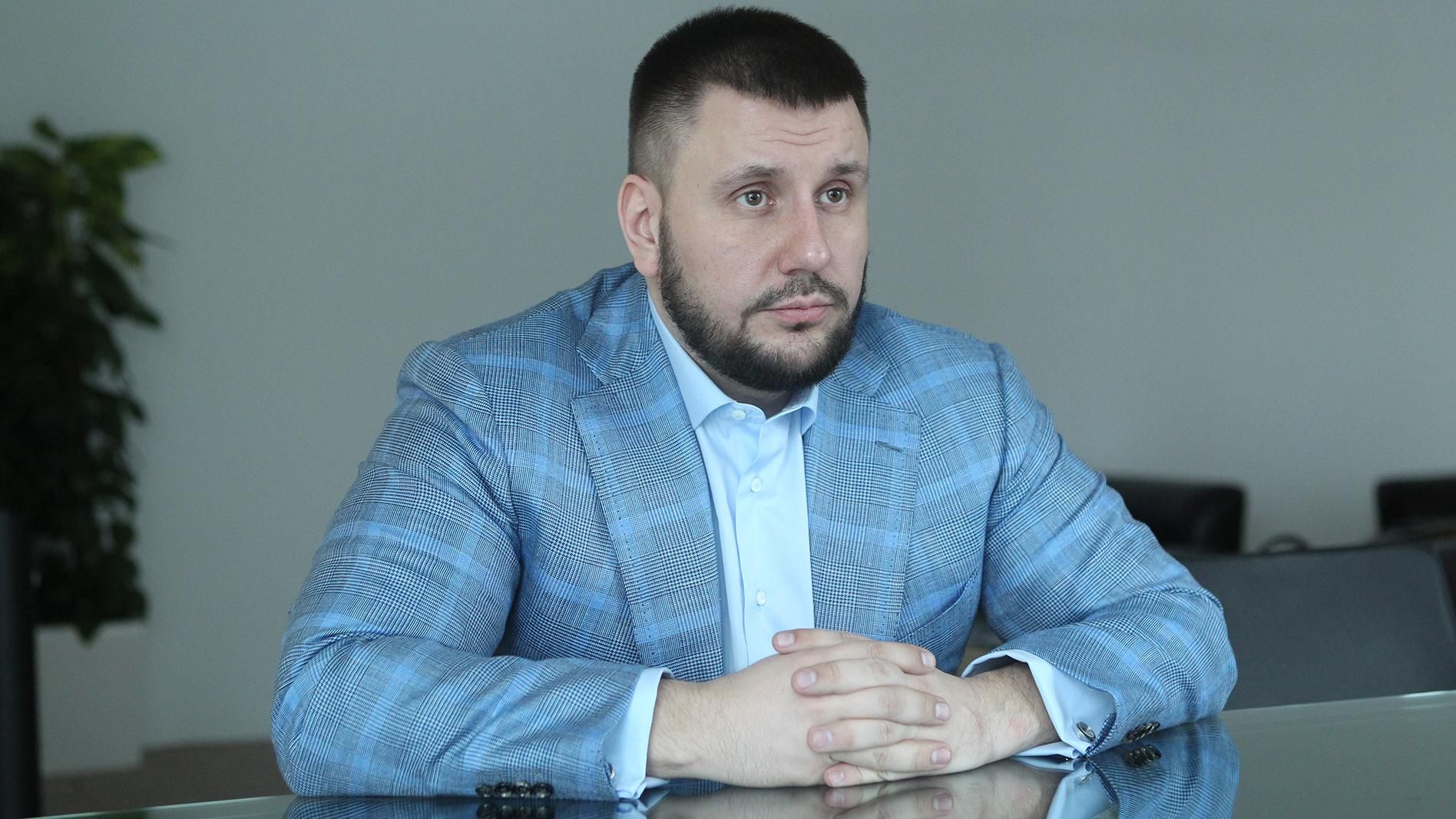 Опальний чиновник часів Януковича отримав чудовий подарунок від прокуратури Опальний чиновник часів Януковича отримав чудовий подарунок від прокуратури