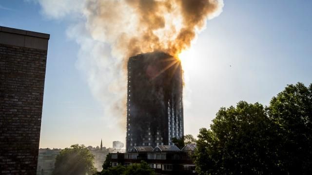 Пожежа в житловому хмарочосі в Лондоні: з’явилась інформація про загиблих
