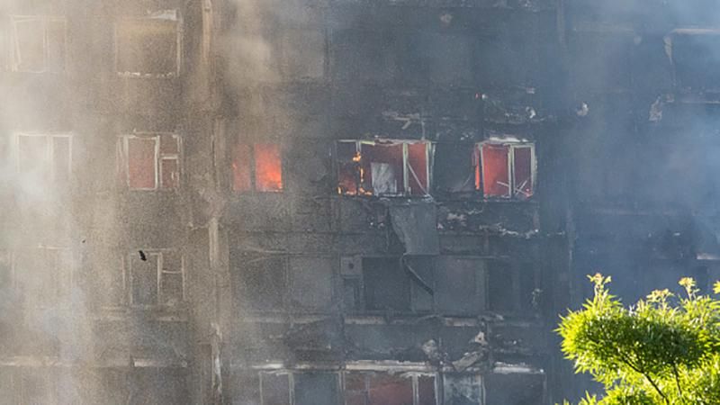 В посольстве отчитались, есть ли украинцы среди жертв страшного пожара в Лондоне