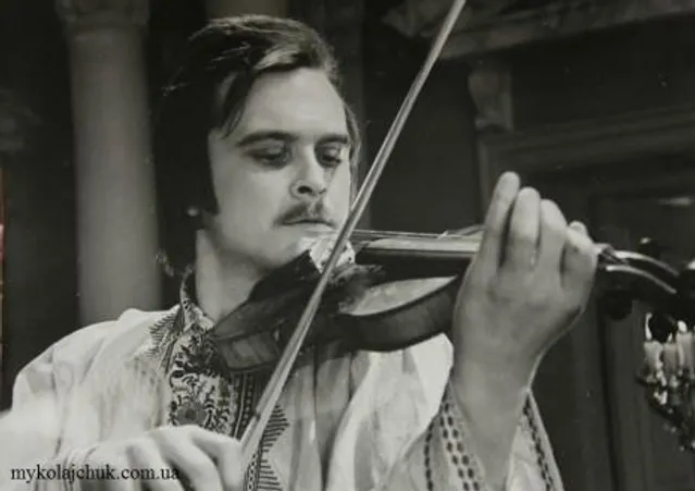 Улюбленим інструментом Івана Миколайчука була скрипка