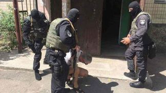 Киянин організував в своїй квартирі порностудію