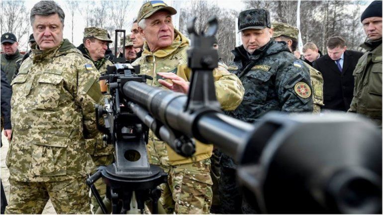 Воєнний стан в Україні – це фактично зміна системи управління, – політолог