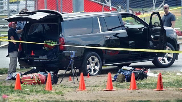 Американские конгрессмены начали получать угрозы после стрельбы в Вирджинии Американские конгрессмены начали получать угрозы после стрельбы в Вирджинии