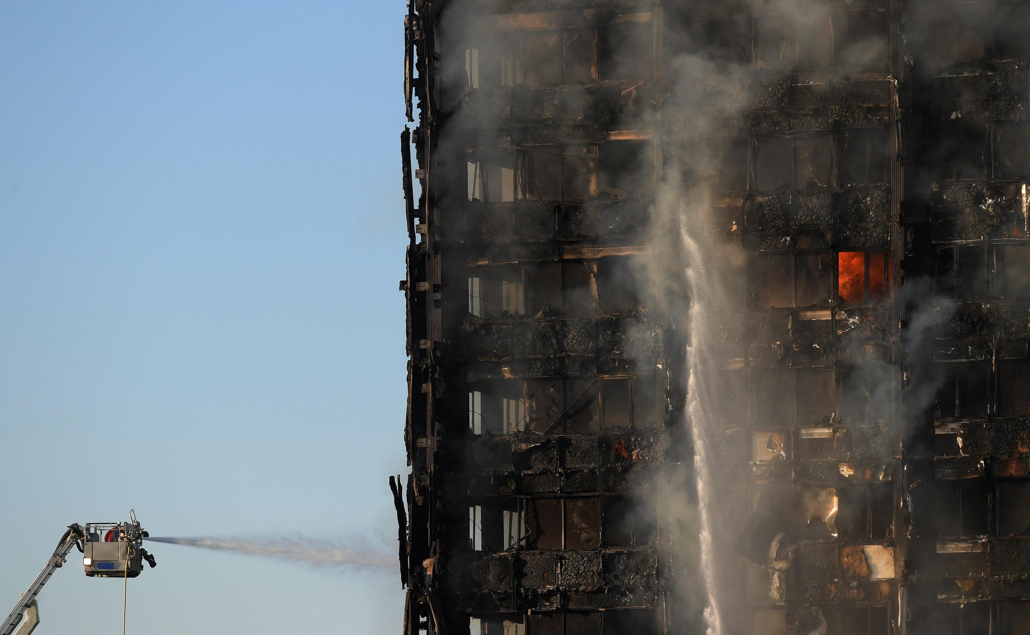 Масштабна пожежа в Лондоні: кількість жертв різко збільшилась 