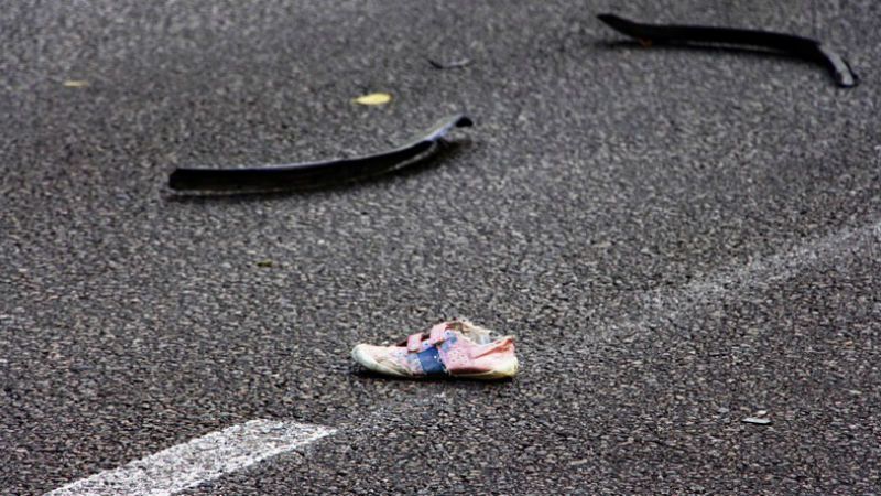 Внедорожник насмерть сбил маленькую девочку Внедорожник насмерть сбил маленькую девочку