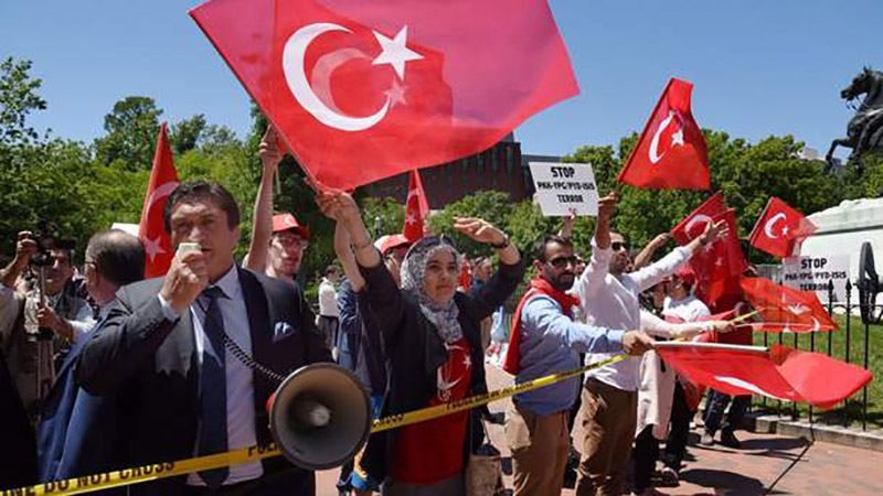 В США выдали ордера на арест охранников Эрдогана