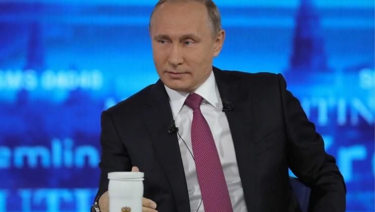 "Прямая линия" – симуляция взаимодействия Путина с народом, – немецкое издание "Прямая линия" – симуляция взаимодействия Путина с народом, – немецкое издание