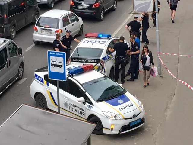 Львів, тварини, стрілянина, поліція Львів, тварини, стрілянина, поліція