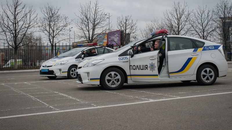 На Киевщине избили бойца полка "Миротворец" во время митинга На Киевщине избили бойца полка "Миротворец" во время митинга