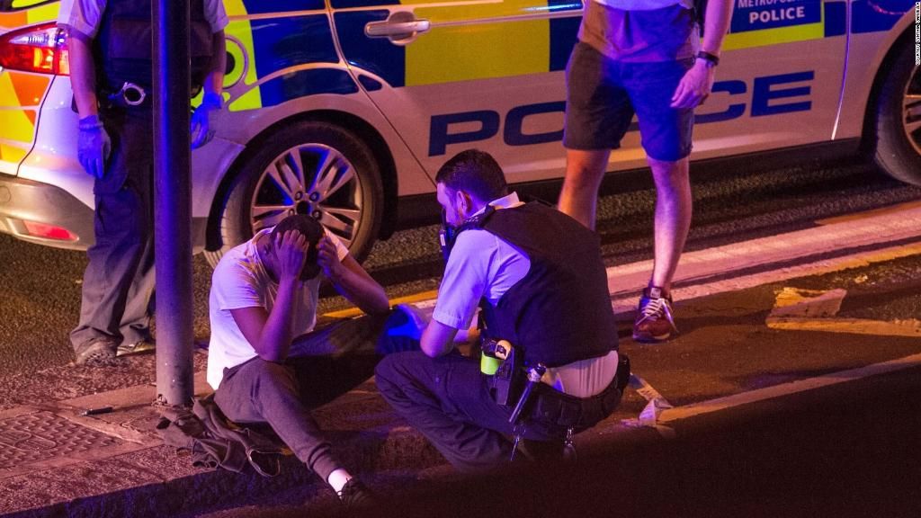 Як виглядає місце можливого теракту у Лондоні: фото та відео