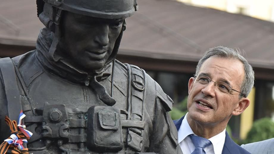 Один з найпалкіших прихильників "Кримнашу" провалився на виборах у Франції Один з найпалкіших прихильників "Кримнашу" провалився на виборах у Франції