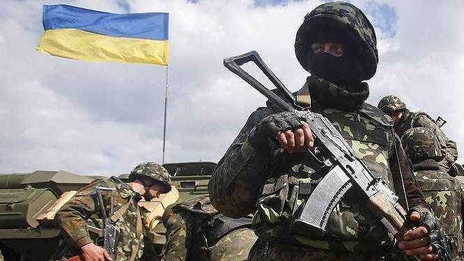 Вместо АТО в ряде городов на Донбассе введут военное положение, – российские СМИ