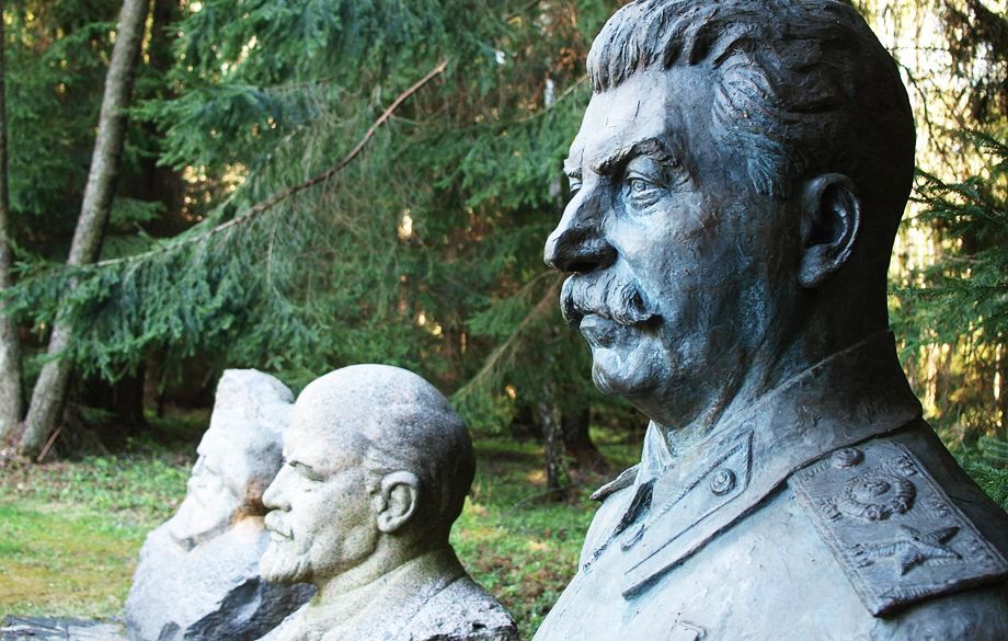 Статуї Леніна і Сталіна продають за шалені суми на аукціоні в Німеччині, – місцеве видання Статуї Леніна і Сталіна продають за шалені суми на аукціоні в Німеччині, – місцеве видання