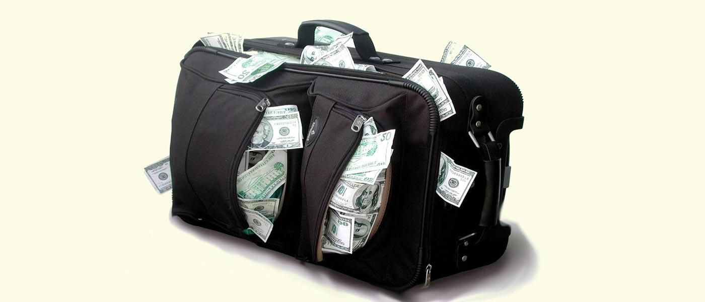 На вулиці в Ужгороді у чоловіка вкрали мільйон гривень На вулиці в Ужгороді у чоловіка вкрали мільйон гривень