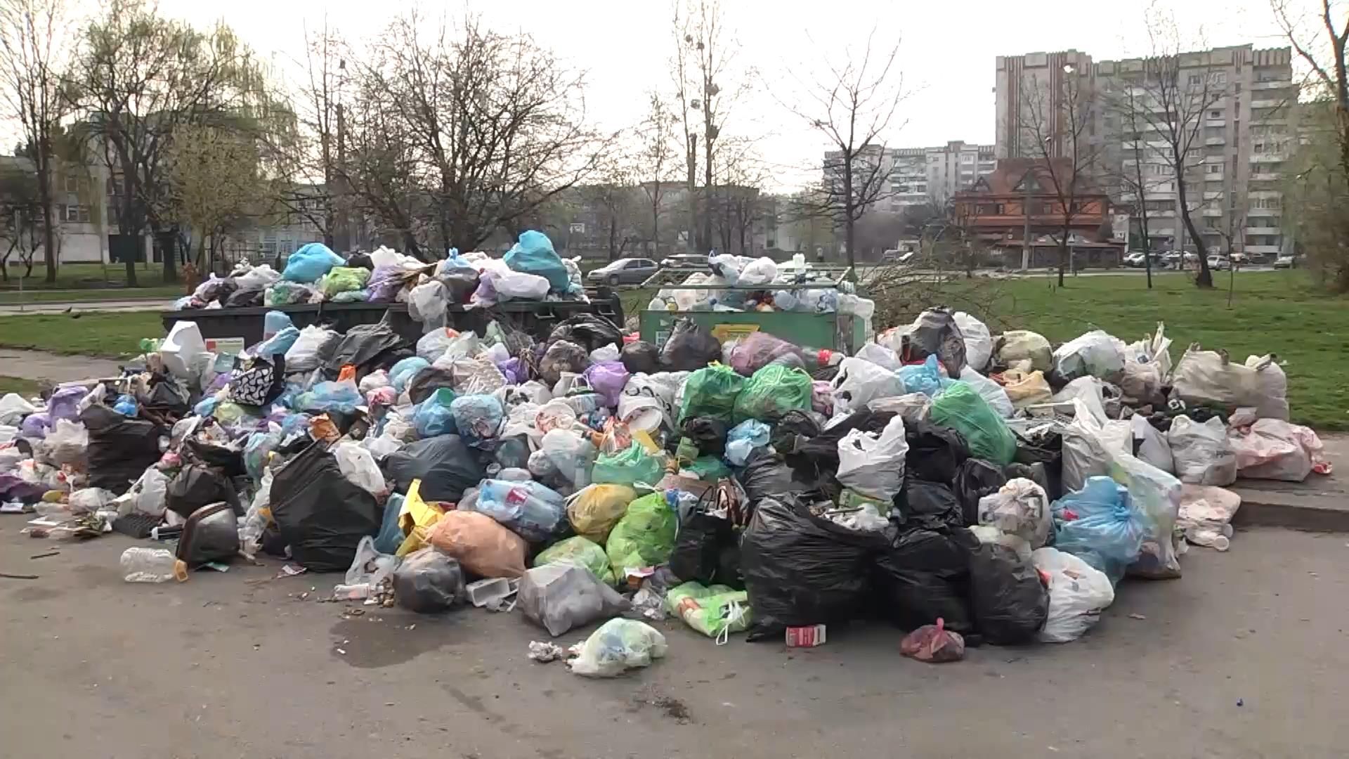 Договариваться лучше когда есть заложники: почему Львов оказался на грани техногенной катастрофы из-за мусора