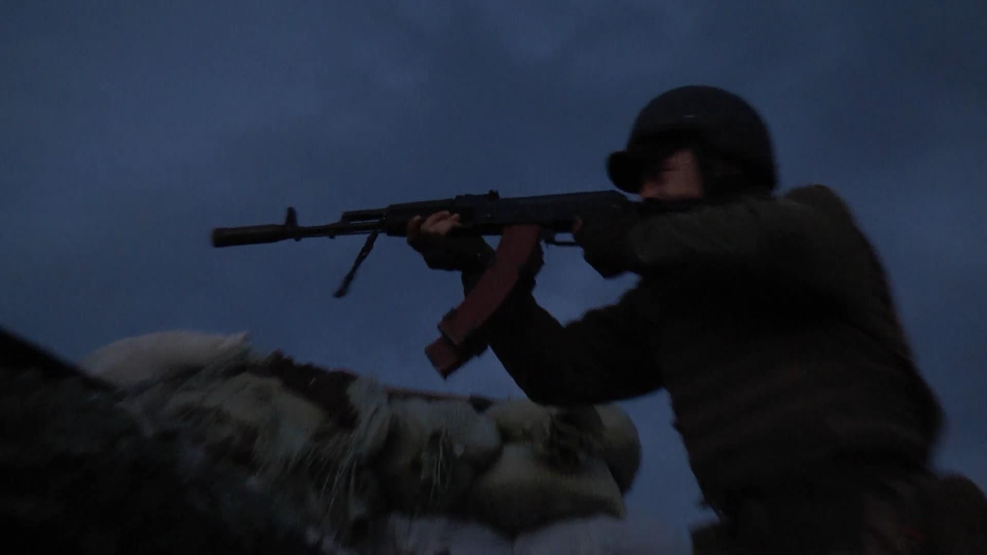 Как выглядит ночь в самой адской точке фронта: репортаж с передовой Как выглядит ночь в самой адской точке фронта: репортаж с передовой