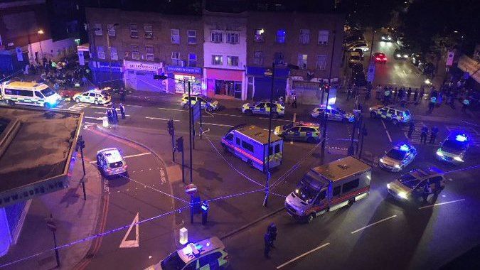 Стало известно, кто совершил теракт вблизи мечети в Лондоне Стало известно, кто совершил теракт вблизи мечети в Лондоне