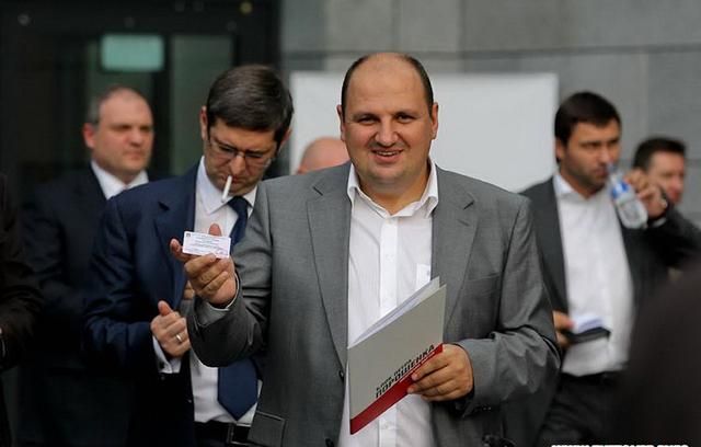 Бурштинові оборудки Розенблата і компанії: в САП описали злочинну схему Бурштинові оборудки Розенблата і компанії: в САП описали злочинну схему