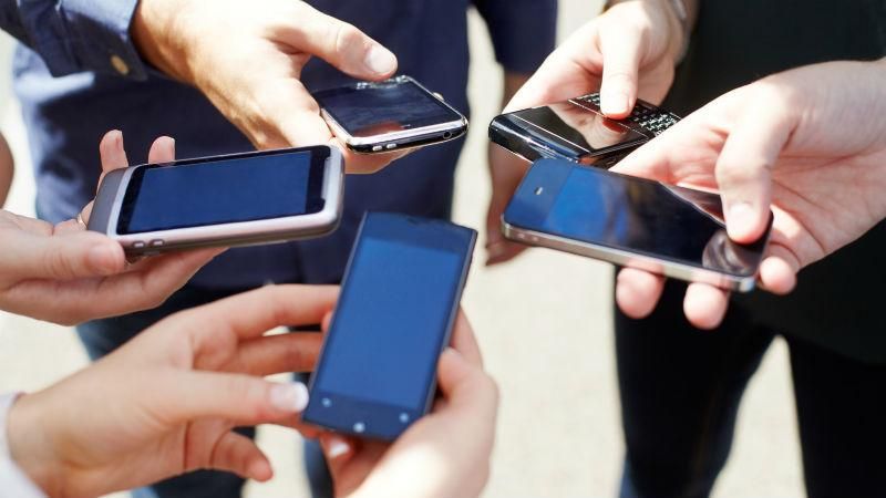 В окупованому Криму почалися проблеми з мобільним зв'язком та інтернетом 