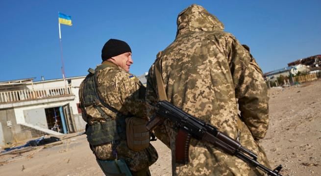 Ночью ситуация на фронте ухудшилась: боевики ранили одного украинского воина
