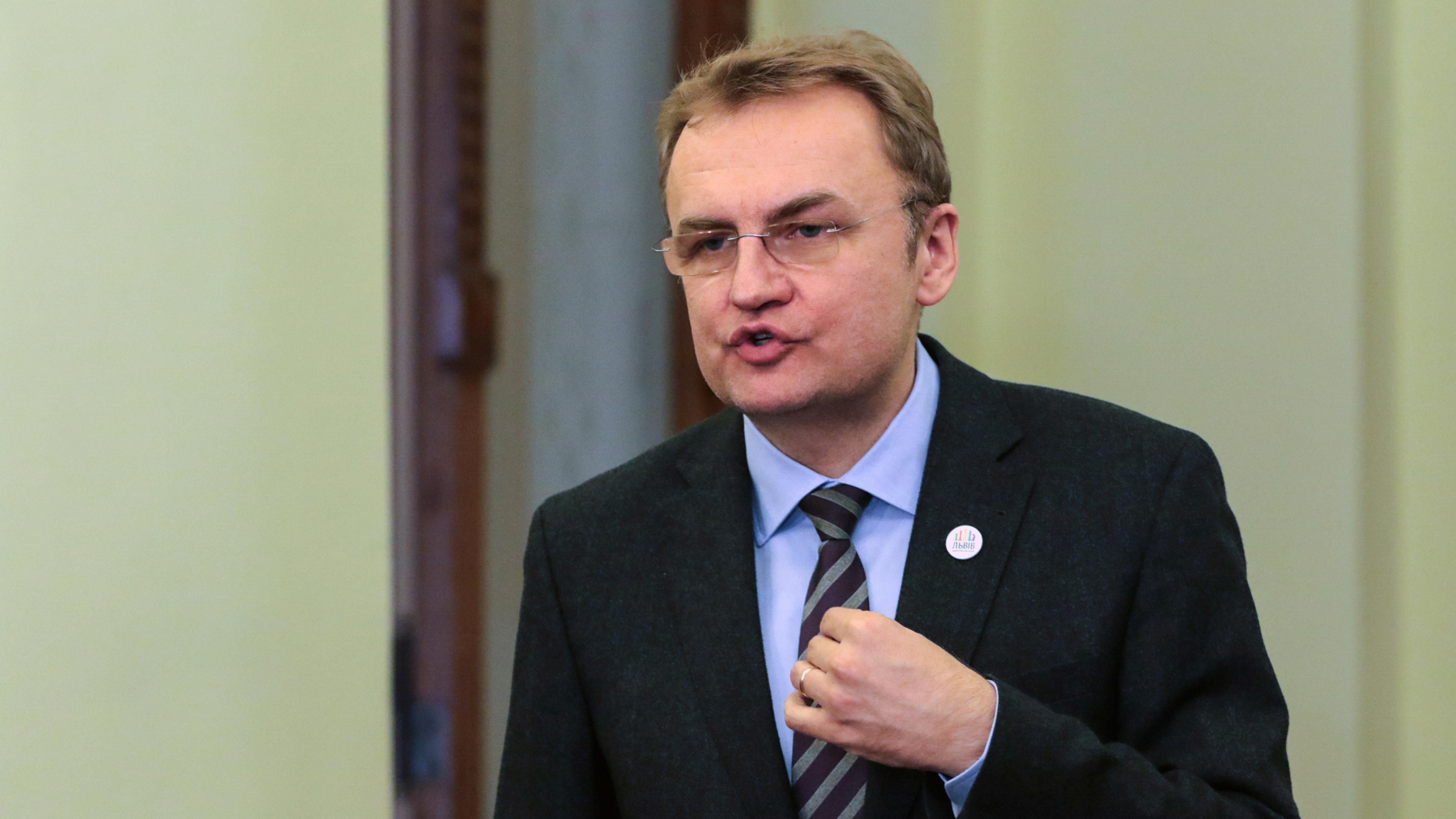 Садовый опубликовал ультиматум центральной власти относительно мусора во Львове Садовый опубликовал ультиматум центральной власти относительно мусора во Львове