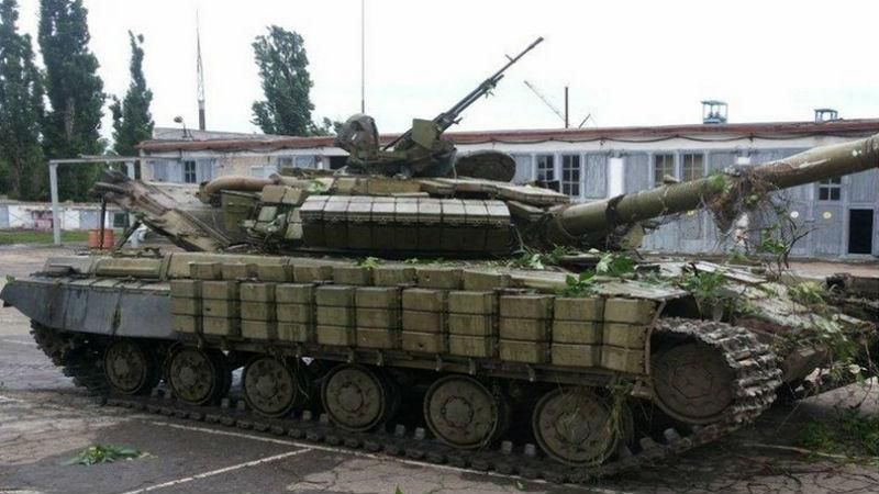 Враг усилил танковые обстрелы украинских военных на Донецком направлении
