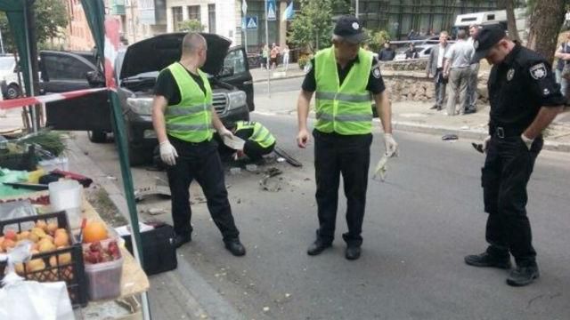 Взрыв джипа в центре Киева: журналист рассказал на кого покушались и назвал мотив
