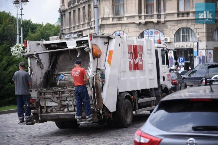 Рада Церков закликає керівництво держави зняти сміттєву блокаду Львова