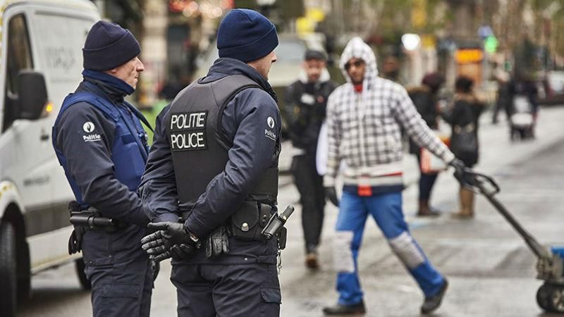 У Бельгії невідомий на авто намагався наїхати на поліцейських
