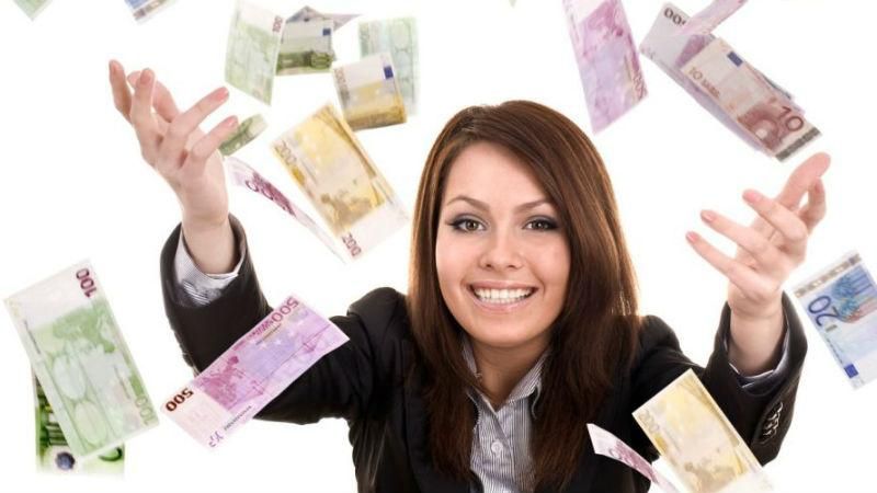 Британка выиграла крупную сумму в онлайн-игре Британка выиграла крупную сумму в онлайн-игре