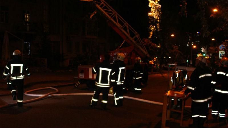 В многоэтажке Киева вспыхнул пожар: есть жертвы В многоэтажке Киева вспыхнул пожар: есть жертвы