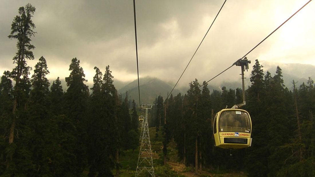 На канатной дороге популярного курорта оборвалась кабина: есть погибшие На канатной дороге популярного курорта оборвалась кабина: есть погибшие