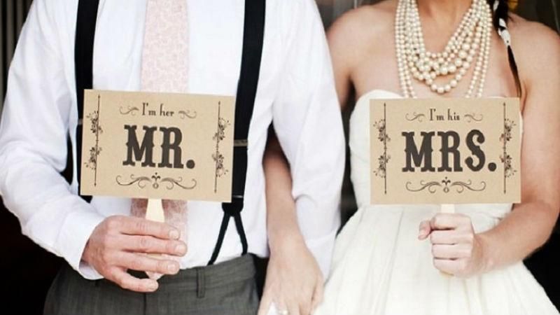 Брак за сутки: сколько украинских молодоженов уже успели развестись Брак за сутки: сколько украинских молодоженов уже успели развестись