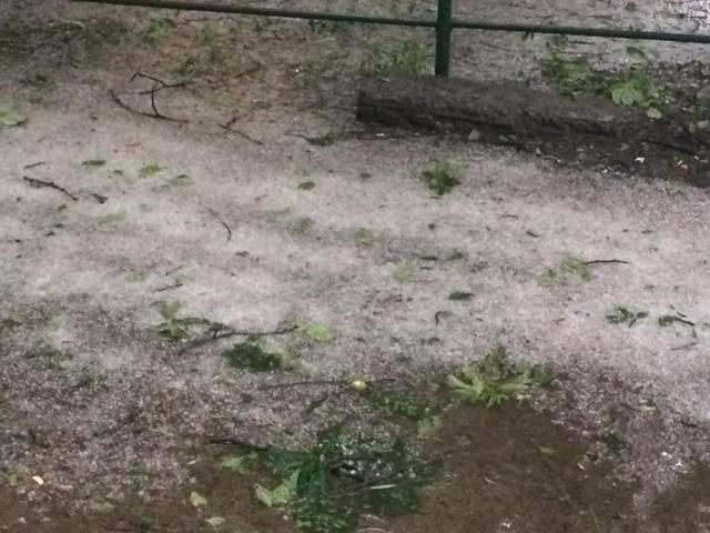 Непогода в Каменце-Подольском превратила мост в огромный водопад: впечатляющее видео Непогода в Каменце-Подольском превратила мост в огромный водопад: впечатляющее видео