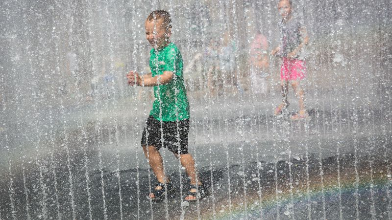 Погода 28 июня в Украине: жара и грозы с градом